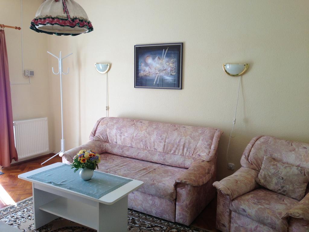Villa Natalia Heviz Bagian luar foto