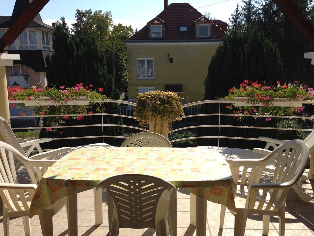 Villa Natalia Heviz Bagian luar foto