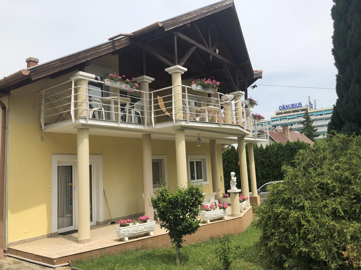 Villa Natalia Heviz Bagian luar foto